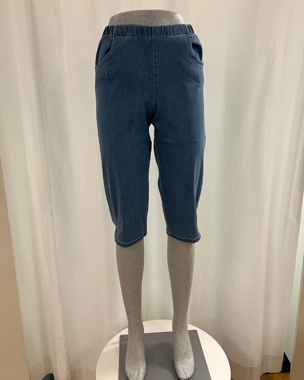 Caprijeans "dra-på" pale blue