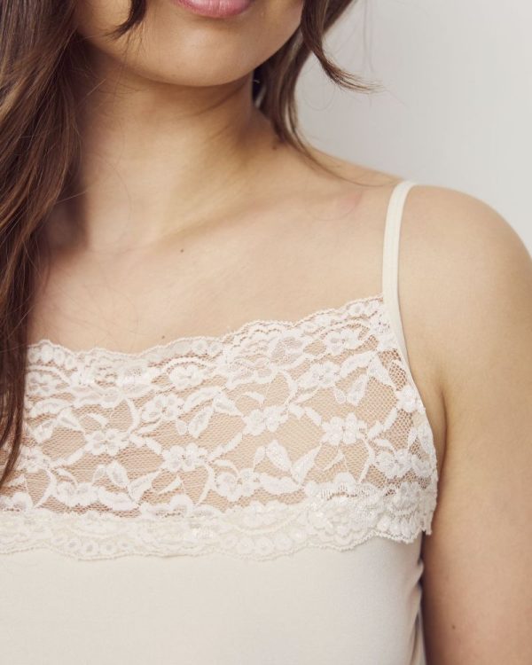 Spetslinne Isay Sand