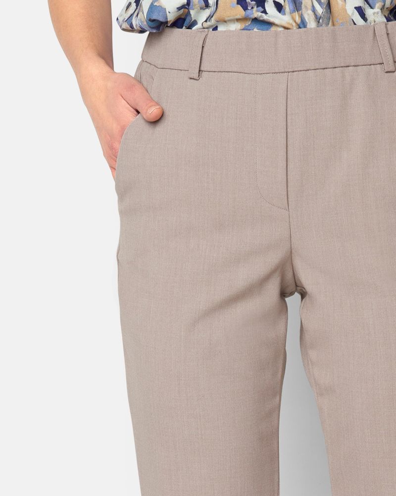 Klassisk byxa Sofie Sand - Bild 3
