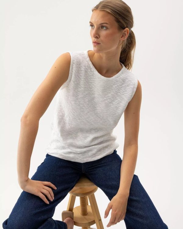 Juni Väst Holebrook