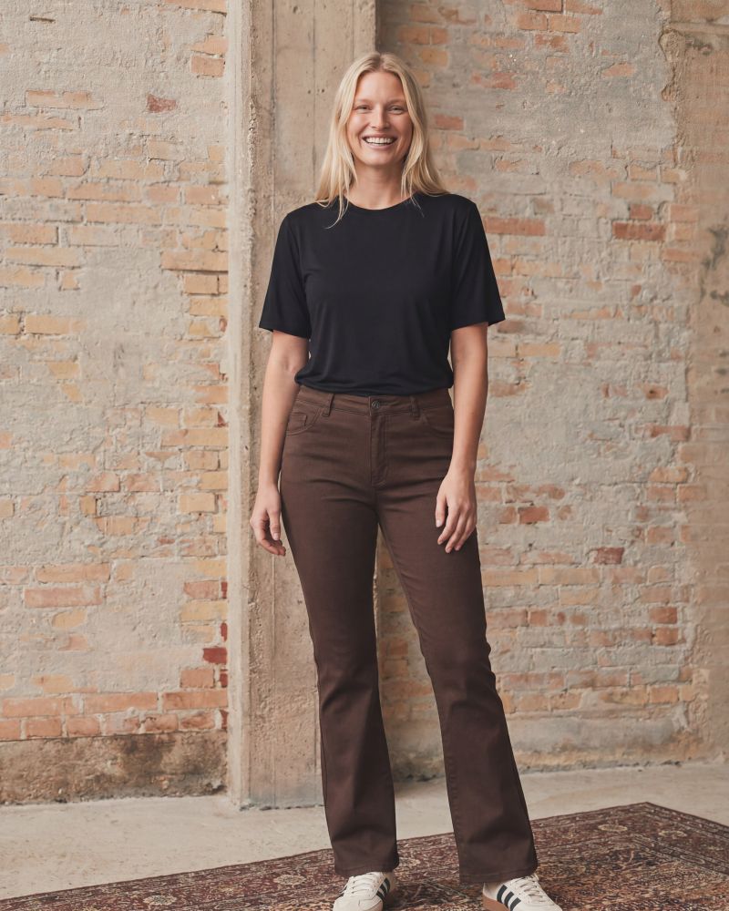 Isay Flare Coated Pant Brun - Bild 4